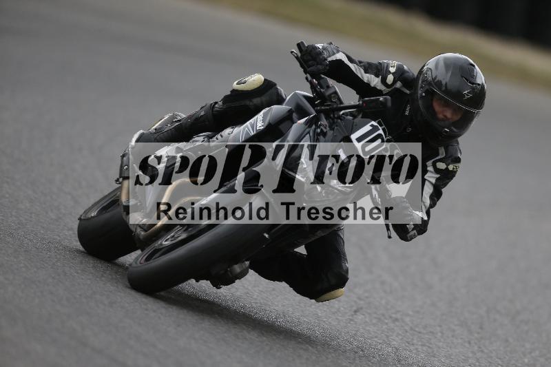 /37 09.08.2026  Pluess Motosport ADR/Einsteiger/10